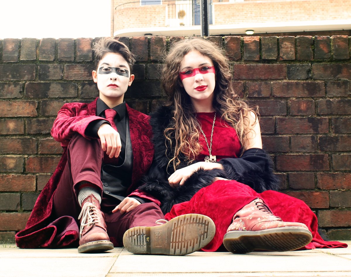southstreetarts's tweet photo. There's more cracking online entertainment from @Show_And_Tell, available on demand from their website: https://t.co/sPouqHZ5oT @shittheatre's brilliant 'Letters to Windsor House' is our current highlight, with Β£1 from every rental going to @Shelter. #LettersOD #theatreonline https://t.co/7nLGhhJCvU