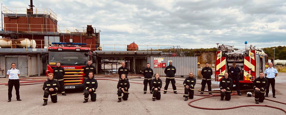 nichobbs25's tweet photo. 8 weeks at @FSCmoreton for #intake2020 recruits course complete β
Fantastic experience being with them in their journey #proud #instructor @LeicsFireRescue https://t.co/IZP3jepYww
