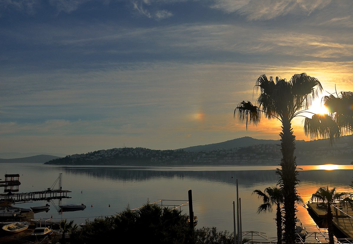 Bodrum'un güzelliklerini Olira Boutique Hotel &amp; SPA'da yaşayın. Özel plajımız ve iskelemiz ile huzurlu ve güvenli olarak Ege'nin tadını çıkarın. Detaylı bilgi ve rezervasyon: 0252 387 87 14 - 0533 050 87 14 veya olirahotel.com #bodrum #tatil #seyahat
