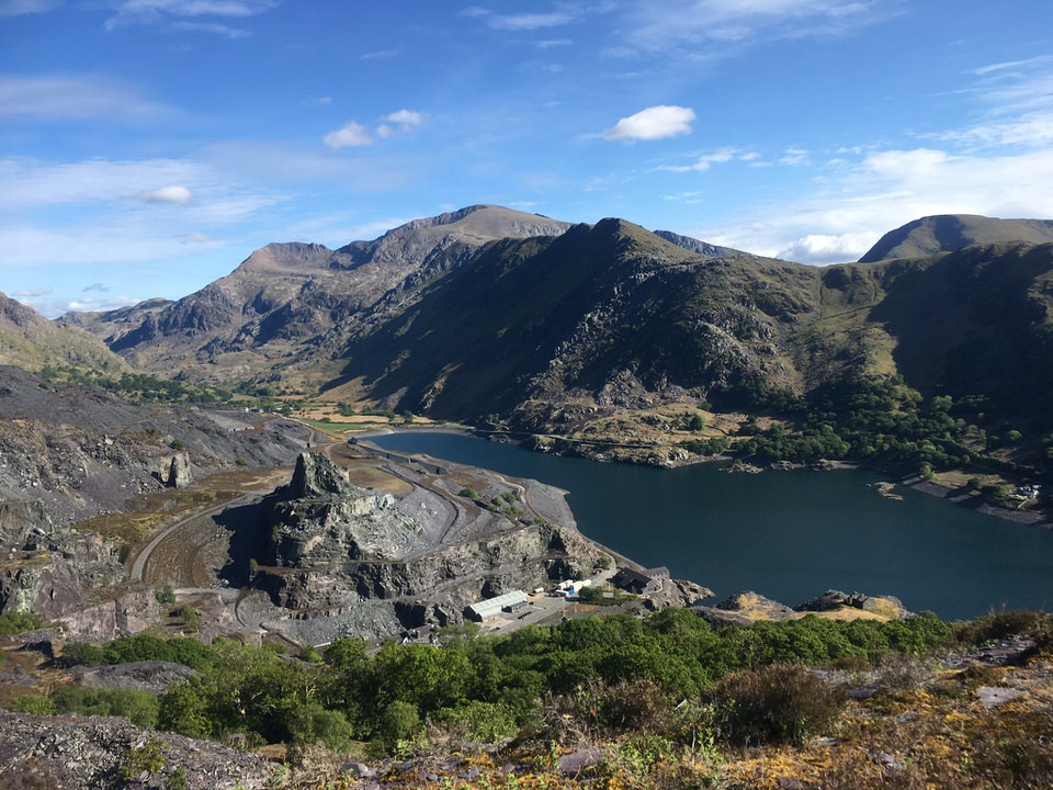 For runners looking for the next challenge (far from busy road runs that have been keeping people going during lockdown), try skyrunning. It's an opportunity to discover parts of Snowdonia rarely seen.

natural-britain.com/mountain-adven…

#naturalbritain #inspireddiscoverprotect #Snowdonia