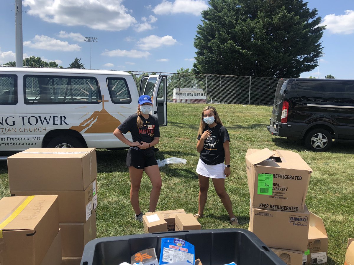 mlmayaaaa's tweet photo. feeling truly blessed.

yesterday i had the chance to meet so many kind souls across my community. in such a dark time of our world i was able to see light; people coming together and serving their community out of love. please remind anyone you know to radiate kindness and love https://t.co/5vnh0BMV4T