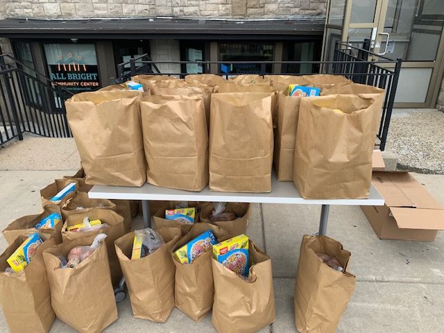 allbrightcdc's tweet image. With the help of @BostonABNOC, we were able to provide 40 households at our Mobile Food Pantry this week! 🍎🌽🍞 #allstonbrighton #cdcswork