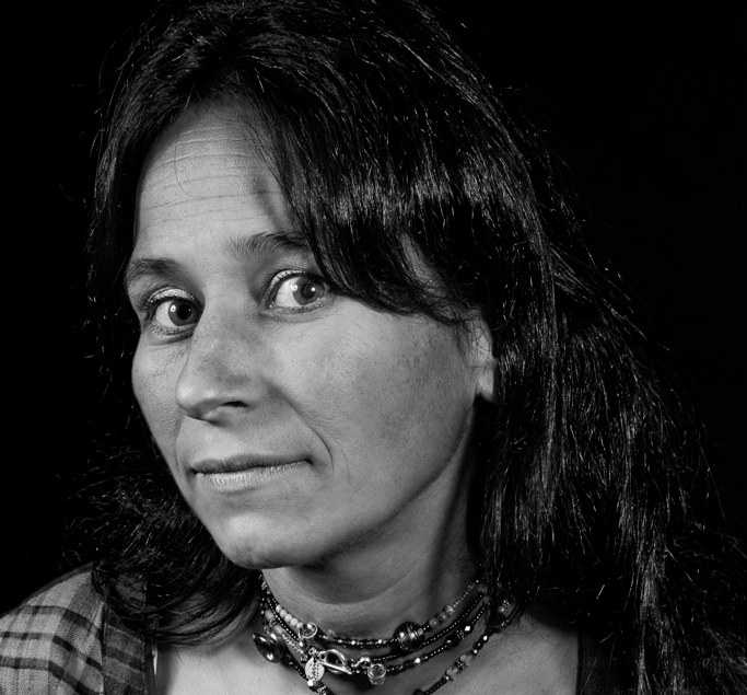 Els van Olphen had, samen met haar broer Ad, toen de crisis begon ineens nog maar één taak: het familiebedrijf Henri voortzetten.

Lees het artikel via: bit.ly/3efUHH0

<a href="/HenriBV/">Henri - Fam v Olphen</a> <a href="/Elsvolphen/">Els van Olphen</a> <a href="/Advanolphen/">Ad van Olphen</a>

#henri #foodinspiration #magazine #interview