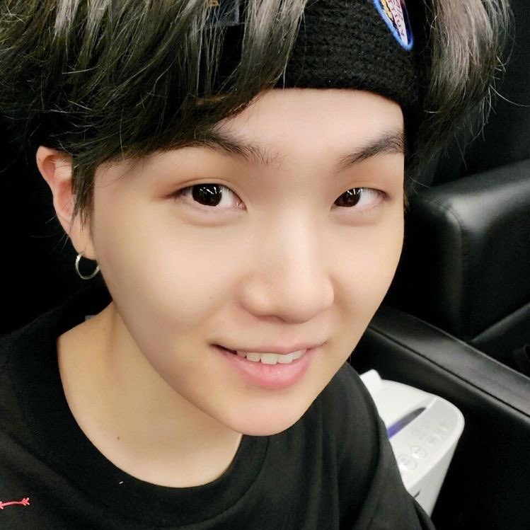Yoongi in headbands - a long thread 