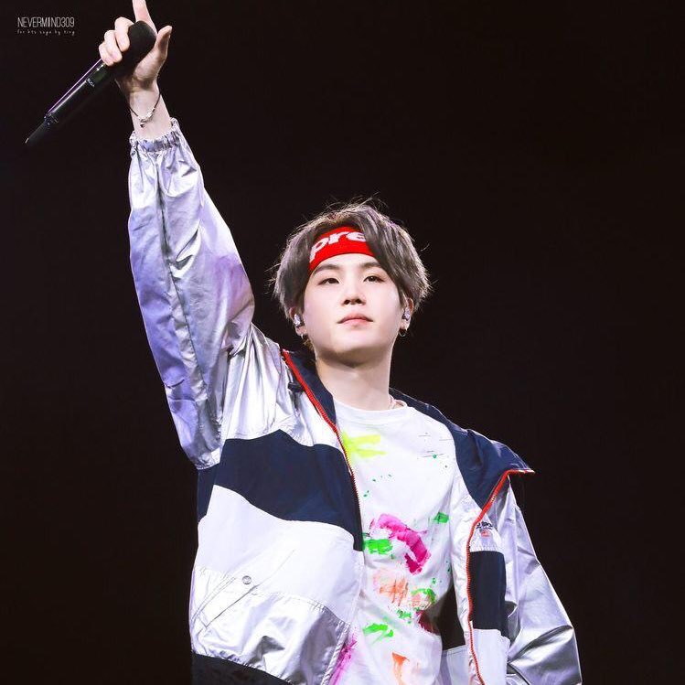 Yoongi in headbands - a long thread 
