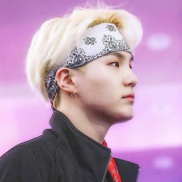Yoongi in headbands - a long thread 