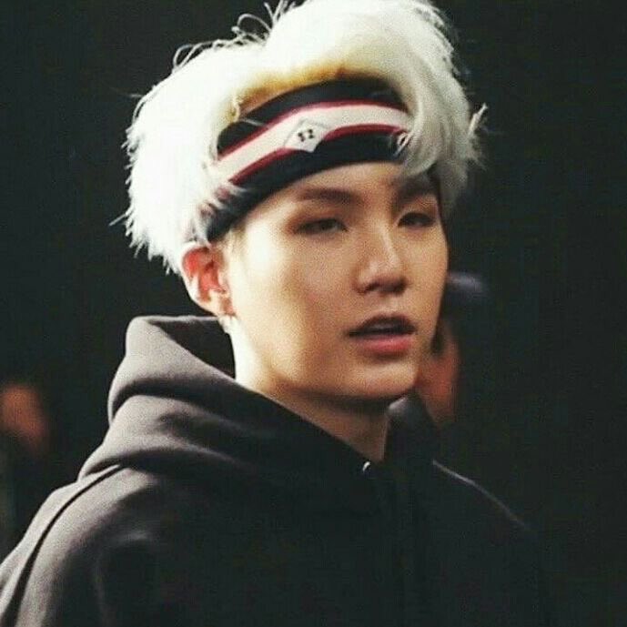 Yoongi in headbands - a long thread 