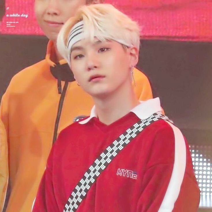 Yoongi in headbands - a long thread 
