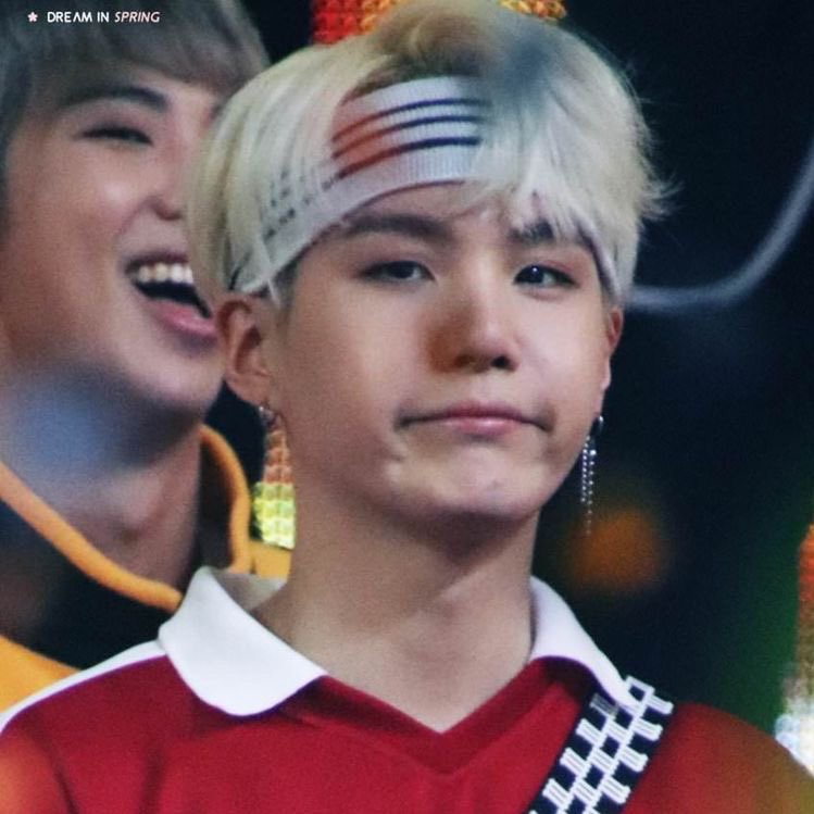 Yoongi in headbands - a long thread 