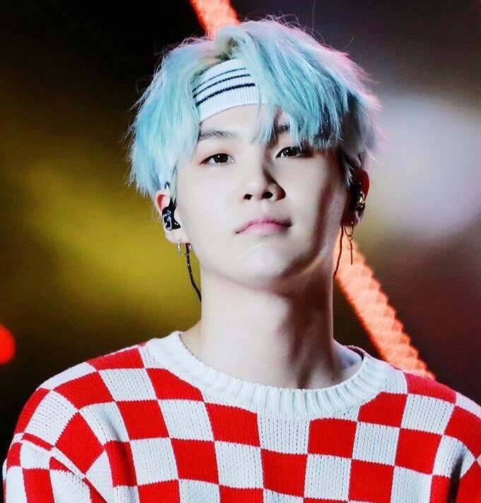 Yoongi in headbands - a long thread 
