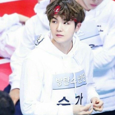 Yoongi in headbands - a long thread 