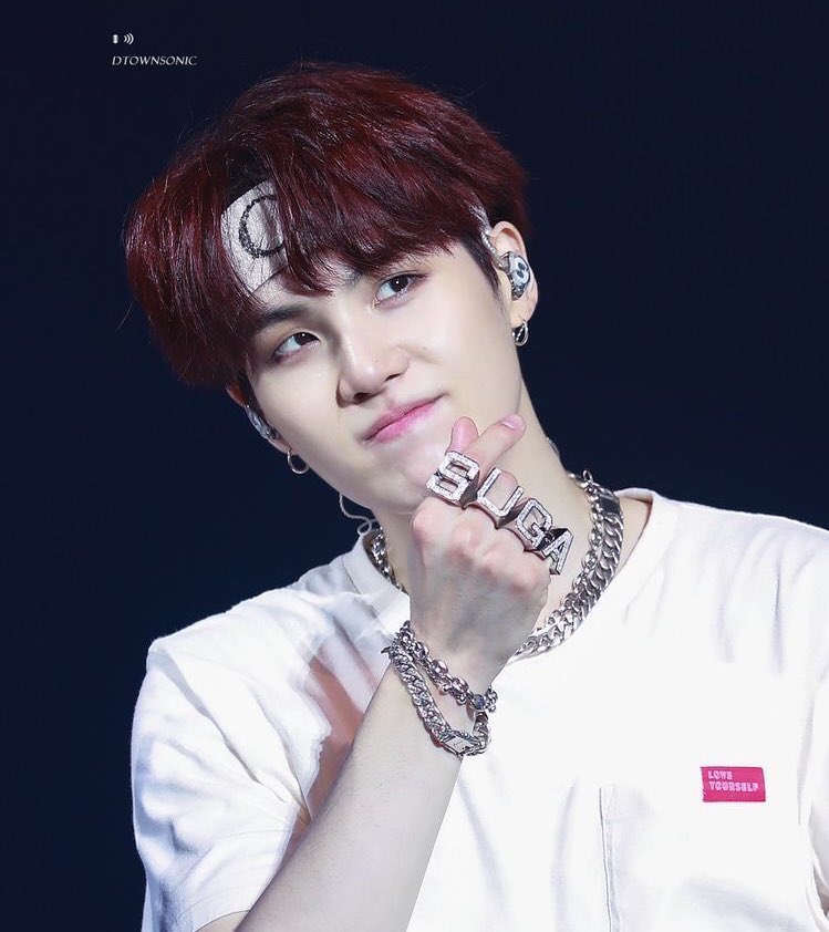 Yoongi in headbands - a long thread 