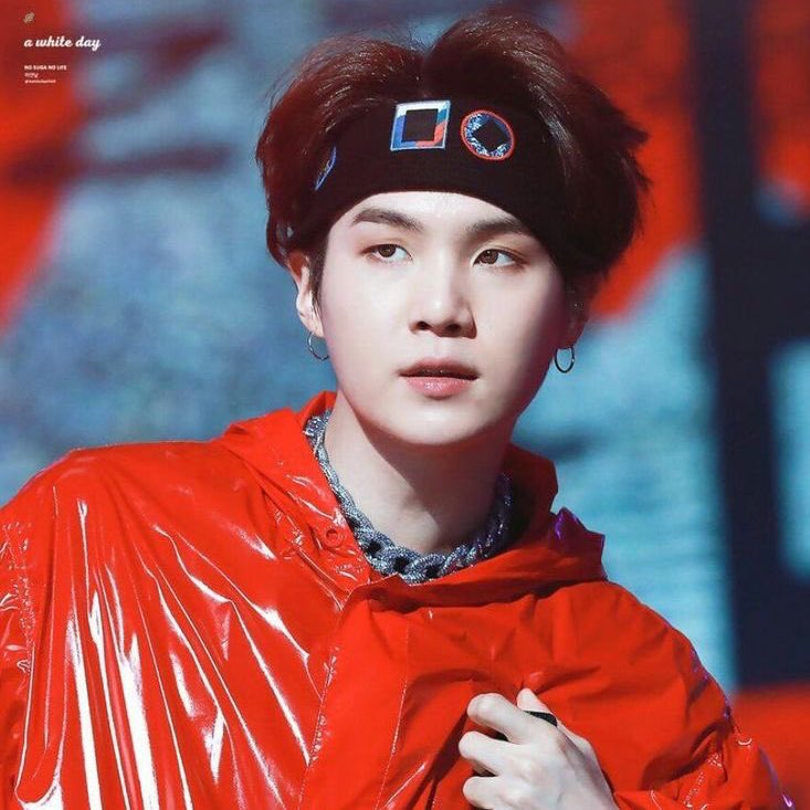 Yoongi in headbands - a long thread 