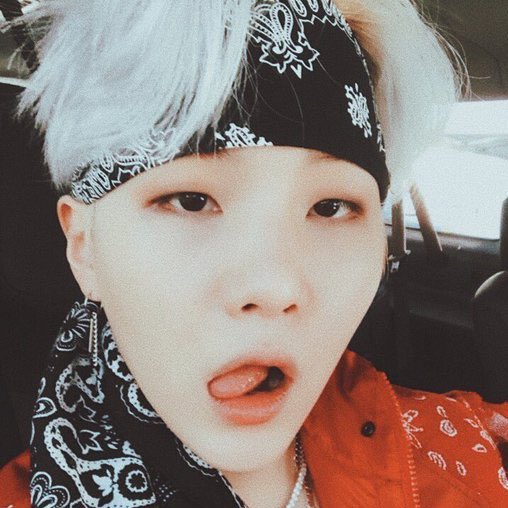 Yoongi in headbands - a long thread 
