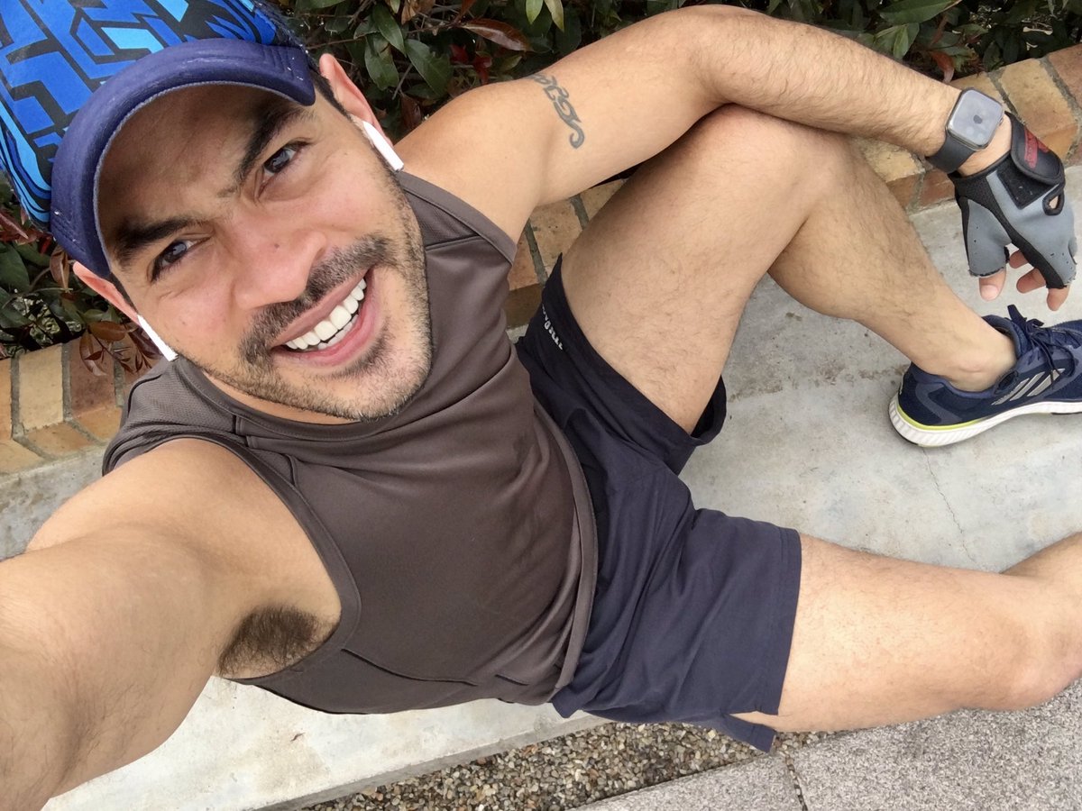 jsalast2's tweet photo. Morning!
Hoy bonito día, bonito viernes para trabajar 0 rumba, así que por que no #CardioHit https://t.co/n6I5VlU31v