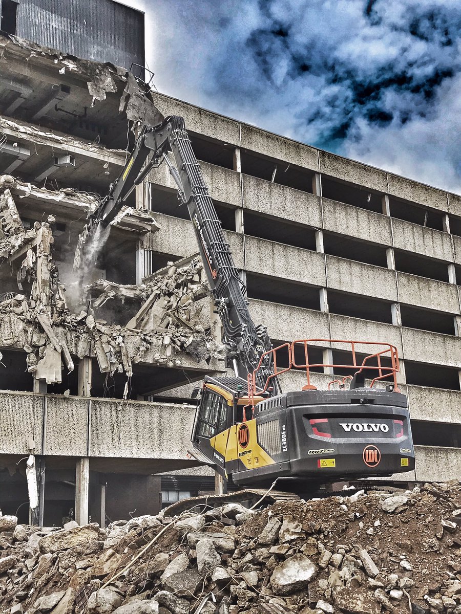 Looking good at Felixstowe <a href="/CDC_Demolition/">CDCDemolition</a> <a href="/tru7group/">Tru7 Group</a> @ScrapKings <a href="/Guynicholls7/">Guy Nicholls</a> <a href="/tm__33/">Tony Marshall</a> <a href="/JakeNicholls45/">Jake Nicholls</a> <a href="/DavidClarkeCDC/">David Clarke</a> <a href="/Chinny63549321/">Chinny</a> <a href="/sbocki38/">Steve Bocking</a> <a href="/mark65re/">mark emeny</a> <a href="/whipstreet/">Whip Street Motors</a> #nfdc #changingtheskyline #volvo #highreach #truplant