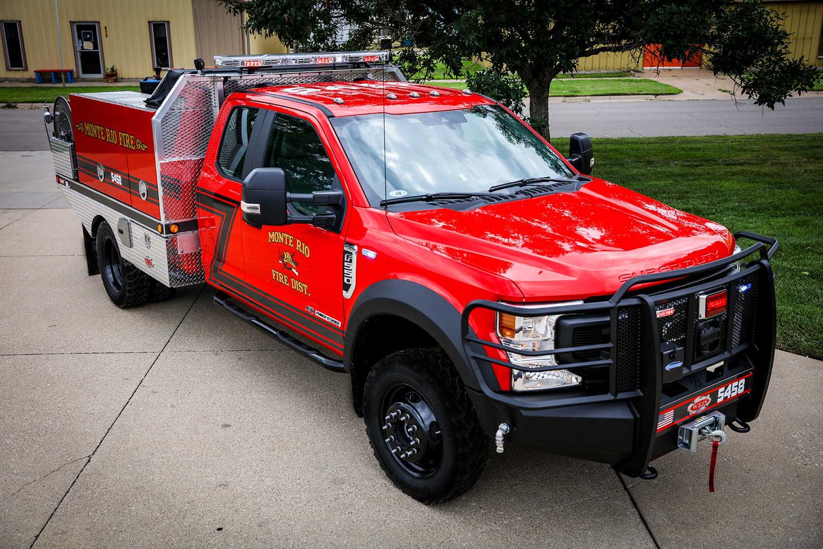 WeisFireSafety's tweet photo. Our Apparatus Shop has built another Weis Quick Attack for the Monte Rio Fire Protection District in California. To see more photos and specs on this truck, please visit our website. https://t.co/O5hWXvAR5V 

#weisfiresafety #weisquickattack #firetruck #fireapparatus #brushtruck https://t.co/LSOjgv9ufI