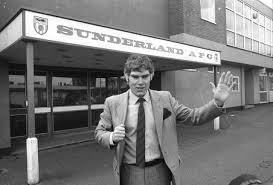 robertmdaws's tweet photo. #LenAshurst He made 458 appearances for the club; putting him second in the all time appearances list in Sunderland's history, and one of only two outfield players to top 400 appearances. He scored four @SunderlandAFC goals during his time at the club https://t.co/nYaNahGAWf