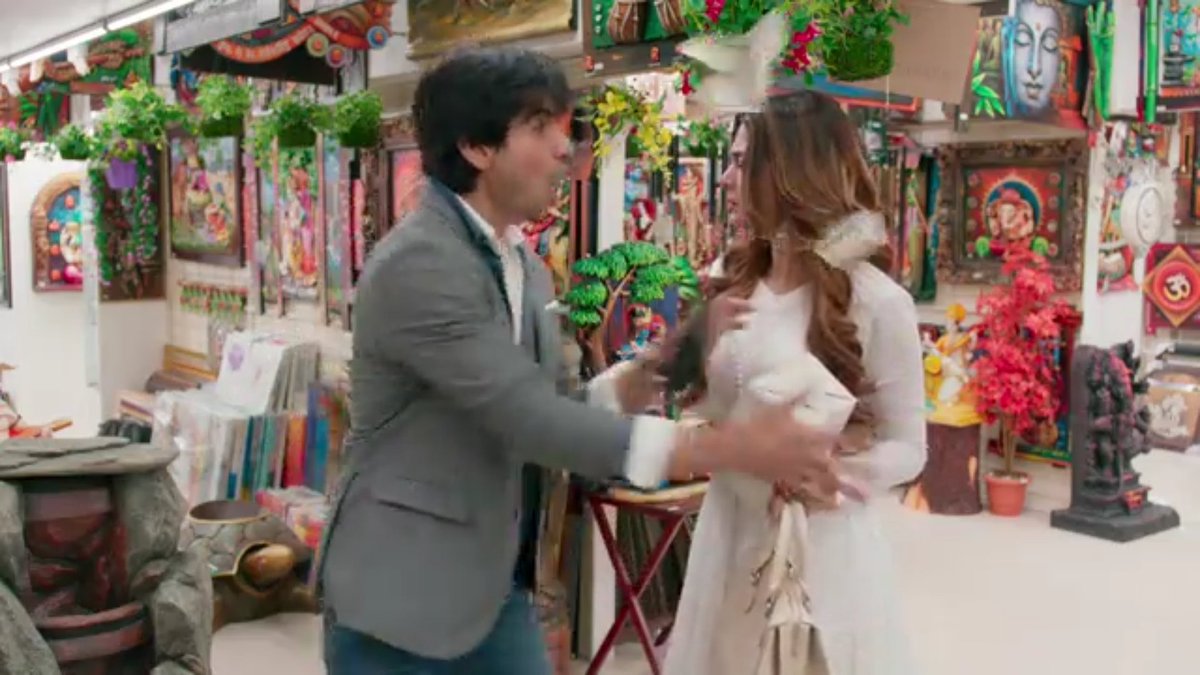 this scene escalated quickly!!! he udaod some paisa, "paying" her for that gift and ran away snatching it?! i-   #Bepannaah