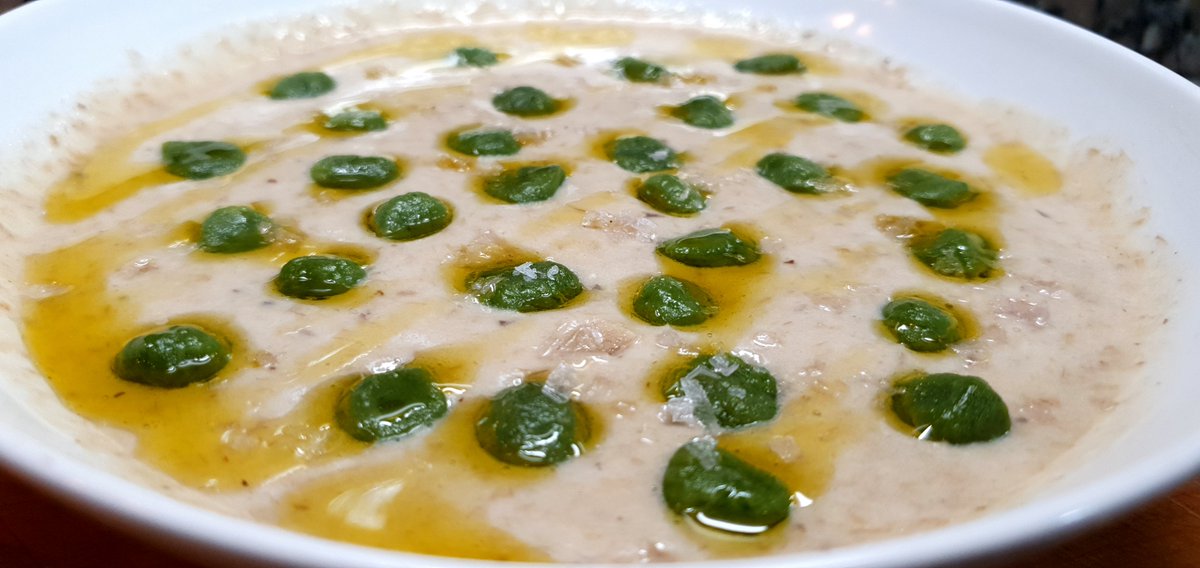 MiCocinaJIF's tweet photo. #CremadeChampiñon #Mushroomcream #Patata #Potato #PastadeEspinacas #SpinachPasta #Pimientanegra #BlackPepper #AOVE #FlakesSalt #comersano #ComerBien #eatgood #yummy @DOPGataHurdes @aoveJacoliva #Covid_19
Ver vídeo receta completa en/see full recipe video
https://t.co/tdYCrcL3fa https://t.co/8Z1VdOcVIn