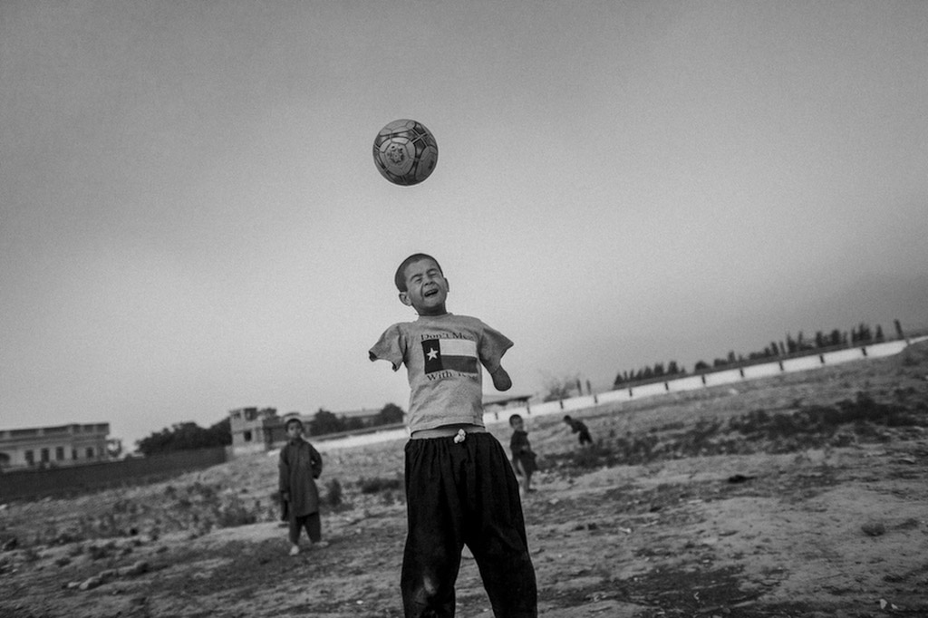 Majid Saeedi is a master storyteller who documents the resilience of the human spirit in the face of hardship. He first became well-known for his stunning reportage of conflicts in the Middle East. He was jailed in 2009 while covering the contentious elections in Tehran.