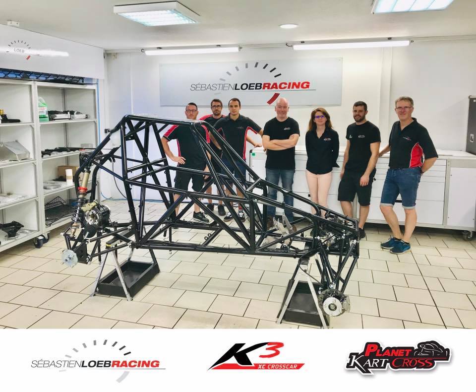 🔥Nous sommes fiers de vous annoncer la livraison d’un XC Crosscar FIA K3 fabriqué par Planet Kart Cross, dans les ateliers du @loebRacing ,accueillis par M. Dominique HEINTZ en personne ! De nouveaux projets à venir pour le team Sébastien Loeb Racing. Merci à toute leur équipe!
