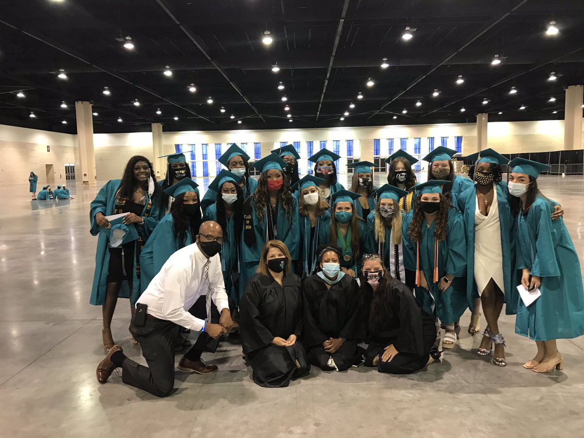Congratulations to our amazing seniors. <a href="/CoachBurtonAhs/">Melanie Burton</a>