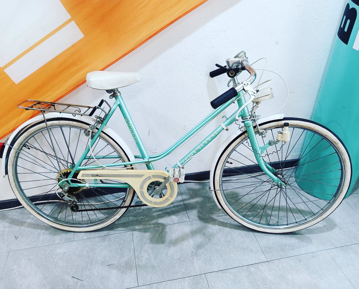 ig_fahrrad's tweet photo. Viel Auswahl an Gebraucht- sowie Neurädern in unserem Geschäft in der Otto Bauer Gasse 16 - 1060 Wien

#Fahrrad #Gebrauchtrad #Wien #Oesterreich #fahrradwien #bicycle https://t.co/kRH4XG95x1