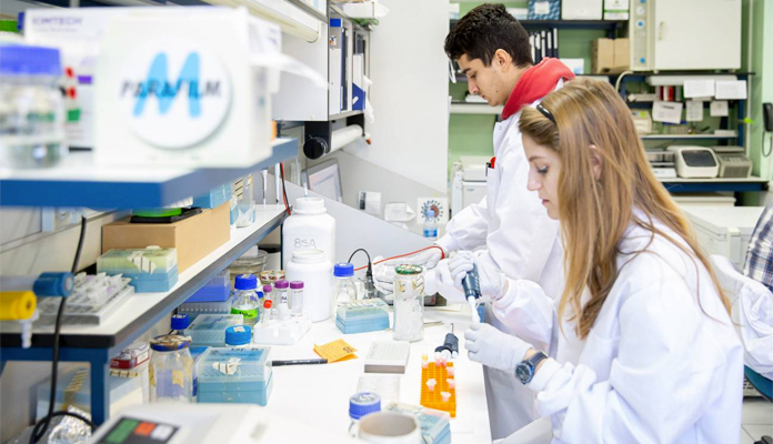 El Gobierno destina mil millones de euros a un plan de choque por la ciencia en tres áreas: salud, condiciones laborales e impulso de la I+D+I
https://t.co/xFEpuiRZzT https://t.co/K6fawMO3Tf