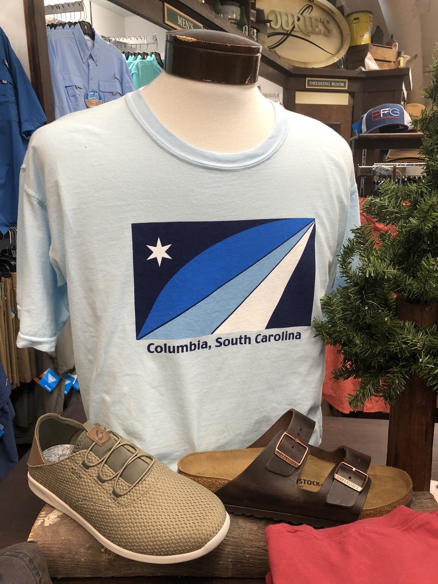 flagofcolumbia's tweet photo. There’s #colaflag merch popping up around town. Get a t-shirt at @MastStore on Main or Screened Out Printers. Who else is selling flag merch? https://t.co/Jq5V833cUd