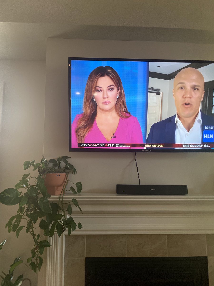 pebbyforevee's tweet photo. @MorningExp is a whole mood this morning. 😂 https://t.co/lUvyMJELa5
