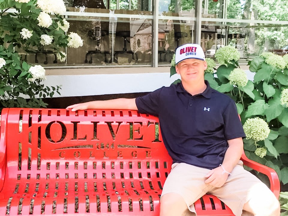 rallen0815's tweet photo. Happy 20th Birthday, @JacobAllen13! You have been a ray of sunshine since the day you were born and we are proud to be your parents! You are so kind, funny, adventurous and hardworking. Please never change who you are—keep smiling and making people laugh. ❤️🎂🎶⚾️😘🎈 https://t.co/11OeNFN9Ff