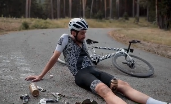 てんげるまん Tengelmam アルベルト コンタドールのエベレスティング挑戦中の映像 現役と変わらないダンシング スタイルでやっぱコンタドールは最高にカッコいいわ T Co Op5r1uge86