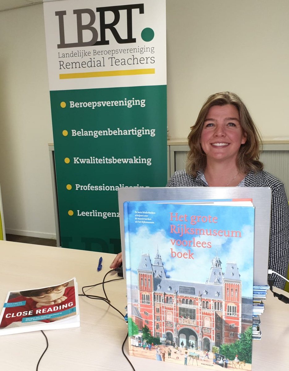 Net klaar met de webinar #closereading voor de #lbrt. Dat was leuk!
