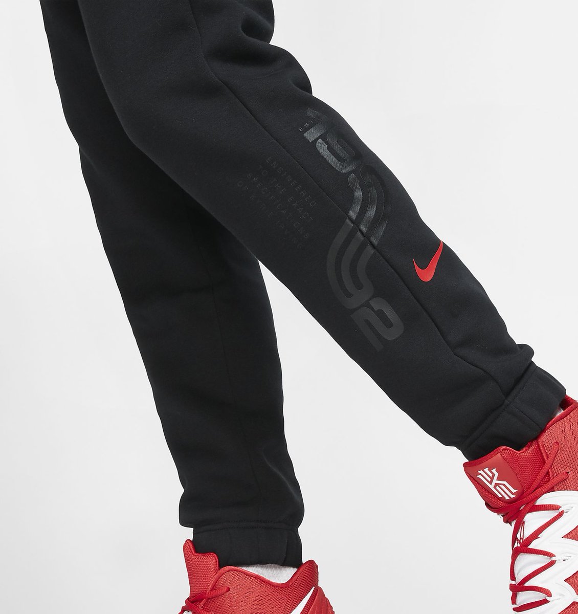 綾野剛 さん衣装】 ＼🎬只今放送中の #MIU404／ 綾野剛さんが着用の