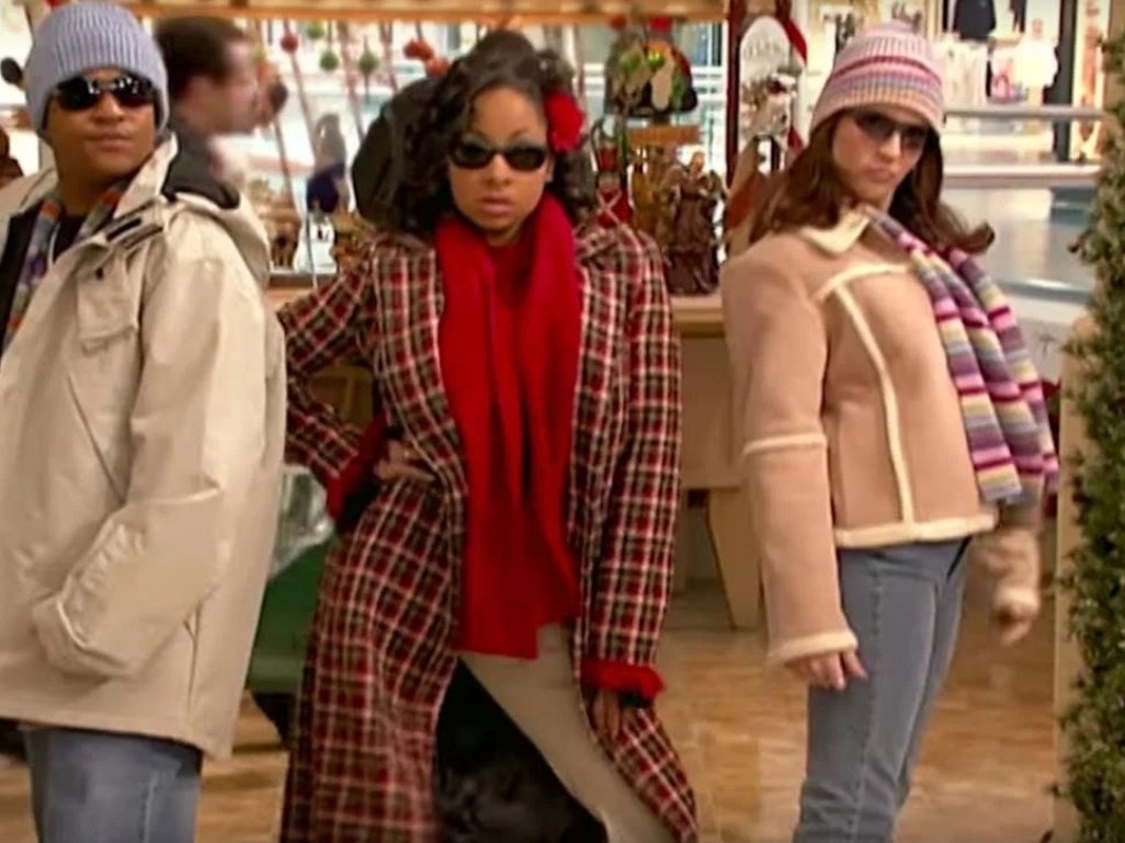 Starting with one of my absolute favourites!! The COLOURS!!! And on her?? WOW.