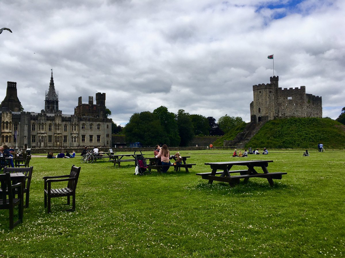 Just sat at the castle &amp; had a really nice toastie from <a href="/theplancafe/">The Plan Café Bar</a> They’re open for breakfast &amp; lunch🍴 @cityofarcades_