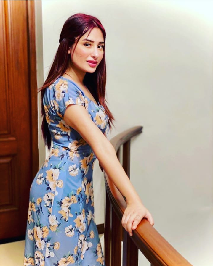 TMahinaaz's tweet photo. #Hosh #Hoshfirstlook #Hoshwithmahira #Nikk01 #MahiraSharma https://t.co/vpP0Kaqlrq