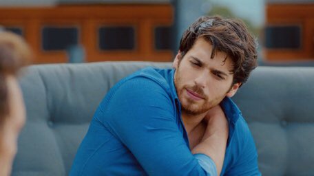 smilebytinivica's tweet photo. Che sia Ferit Aslan o Can Divit, con la camicia azzurra/di jeans mi stende in ogni caso #DayDreamer https://t.co/QbkudbD3Df