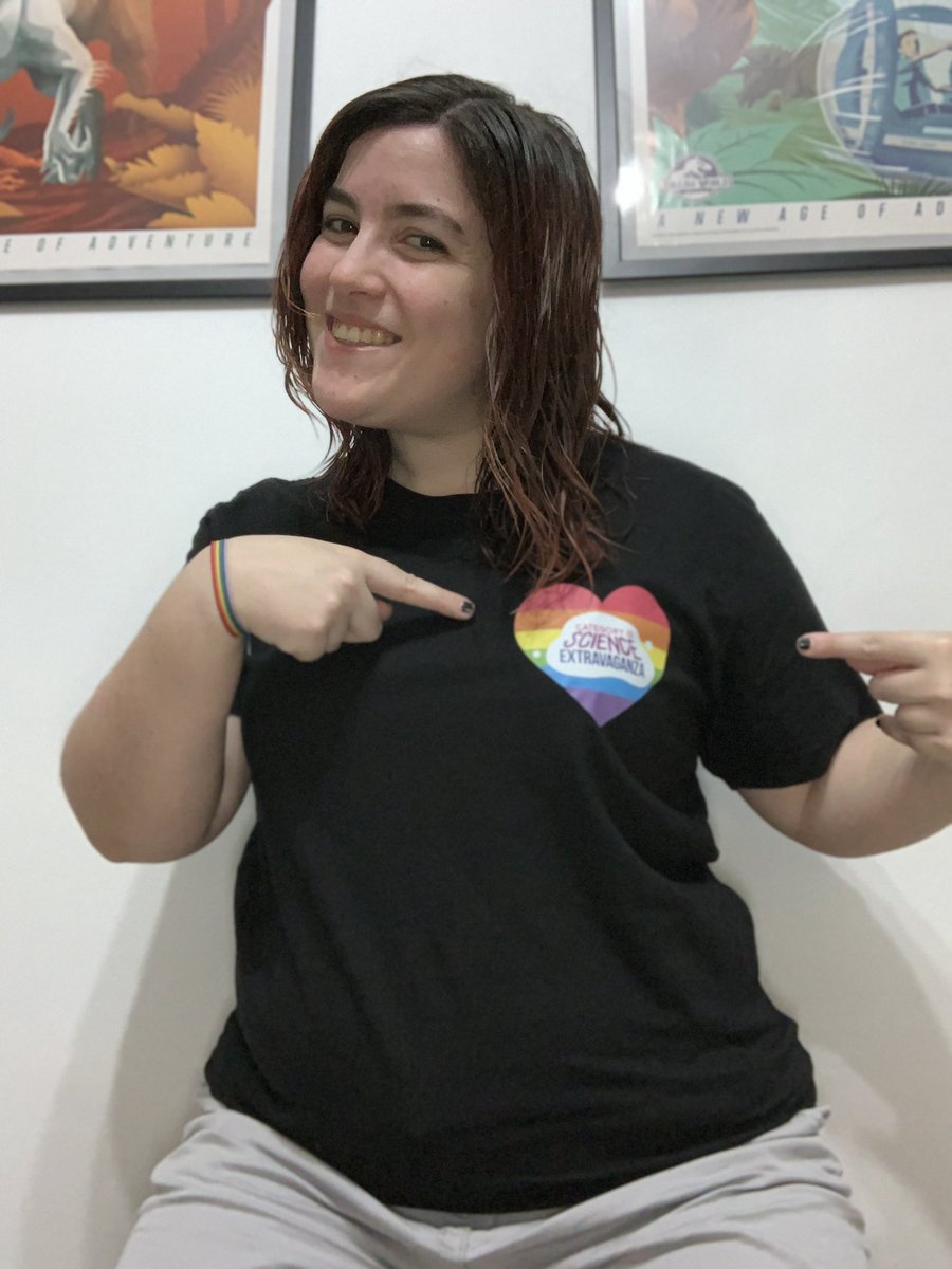 Nebesu_'s tweet photo. Aquí están las camisetas de @delnabla que pedí hace unos días. Biology de @Wirdou y el spam en forma de camiseta con el logo de #ScienceExtravaganza de @ScenioTv Como siempre acabado impecable y super suaves al tacto con la piel 🥰 10/10 https://t.co/rvOiDR3k29