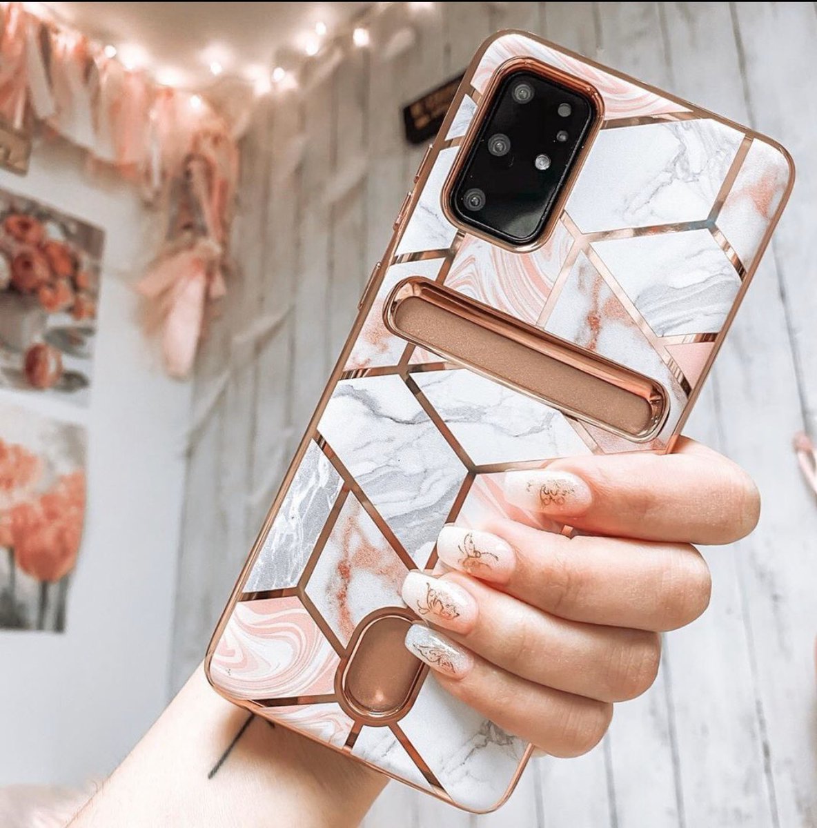 AveriMorrison's tweet photo. @iblason #cuzitscute  as a brand ambassador of I-blason you can save 20% on these cute cases using the code IBaveri https://t.co/0aYiWmYdwX