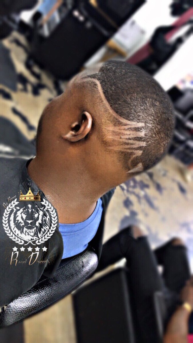 RoyalDreadshtx's tweet photo. Faded with a simple Part. 

‼️🗣🎙Always Accepting New Clients🎙‼️

💻Appointments Preferred

👆🏾Link in Bio for 💲💲and to book now with @djtapowt 

#houstonbarber #houstonfemalebarber #barberlife  #barbershopconnet #barbershop #cutlife #blackbusinessowner #blackfemalebarber https://t.co/bgtZq8yDsL