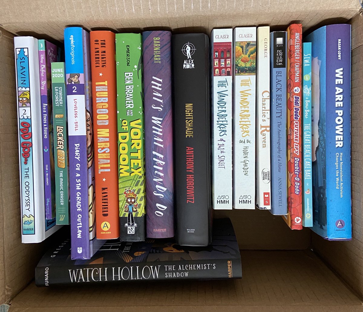 KarinaYanGlaser's tweet image. ✨New Giveaway!✨Follow &amp;amp; R/T to enter! Indicate which box you would like in the comments (middle grade or picture book).I’ll add signed copies of Vanderbeekers 1 &amp;amp; 2 in the MG box.✨I’m doing this every few wks, so stay tuned! Contest ends 7/10 @ 9pm EST. US only. #KidsNeedBooks
