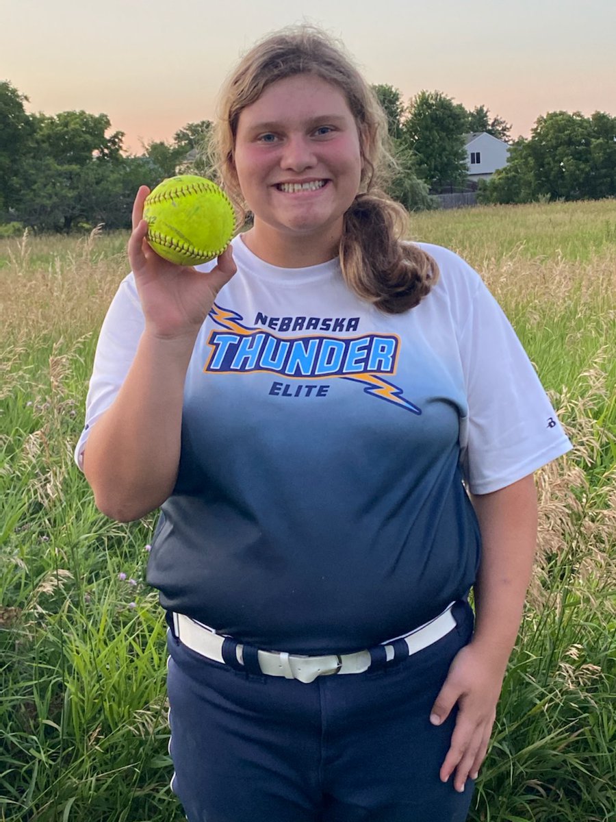 Huge 3-run 💣 by 2023 C/3B Calie Allen last night. Straight line drive shot to LC! We 👀 you working Cal, keep up the hard work at the plate young lady, it's paying off!! ⚡🥎

#NEThunderElite14U, #hittingbombs