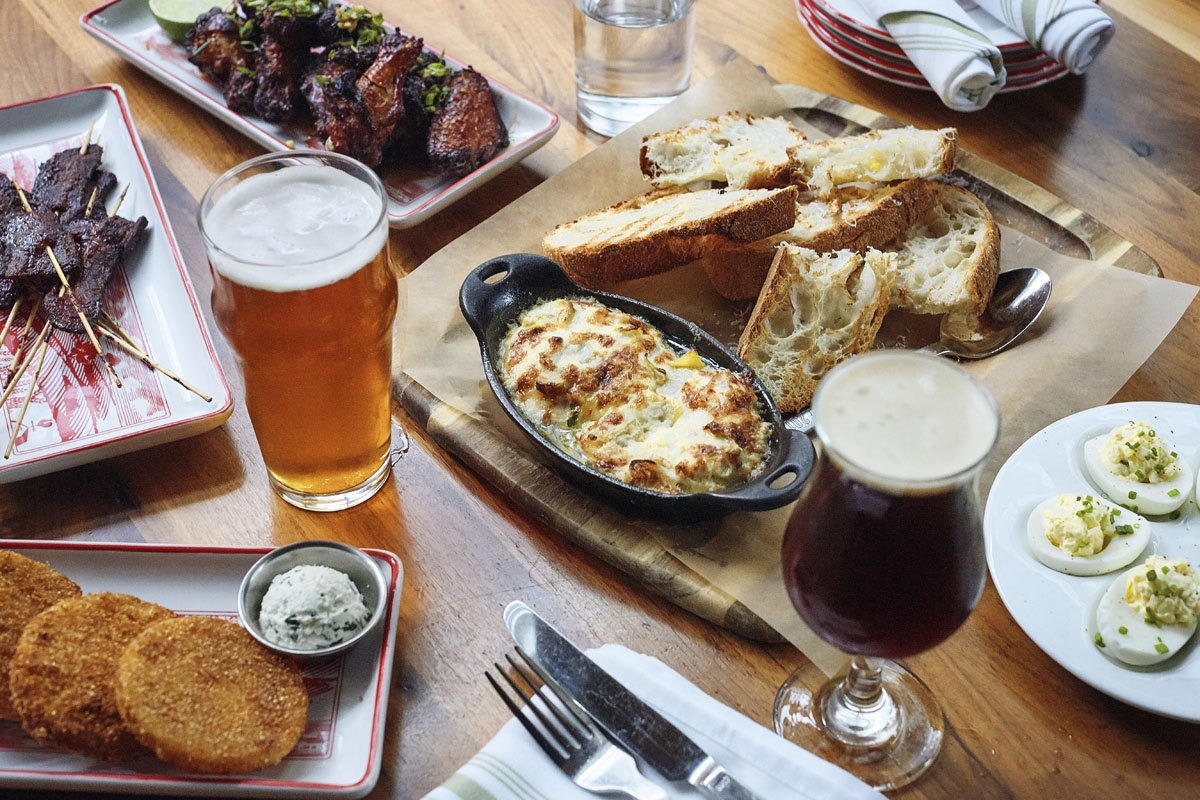 FoundingFarmers's tweet photo. Good news, #FFReston &amp; #FFTysons: You can now add on your favorite beer, wine and seltzers to your next @doordash order! #BoozeDelivery #DoorDash #FoundingFarmers https://t.co/VcnXRh8joJ https://t.co/kLRGgAsULz