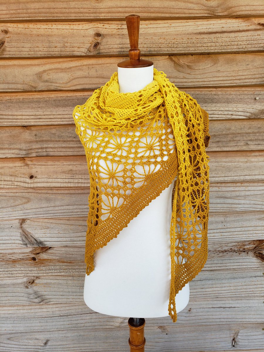 LittleNestCraft's tweet photo. Yellow Ombre Crochet Lace Cotton Shawl
https://t.co/D0fvLxojy5
#handmadeisbest #shopsmall #slowfashion #supporthandmade #newlisting #etsylisting #cottonscarf #mustardyellow #yellowombre #handmadeaccessories #ombrefade https://t.co/kaaMze0xTj