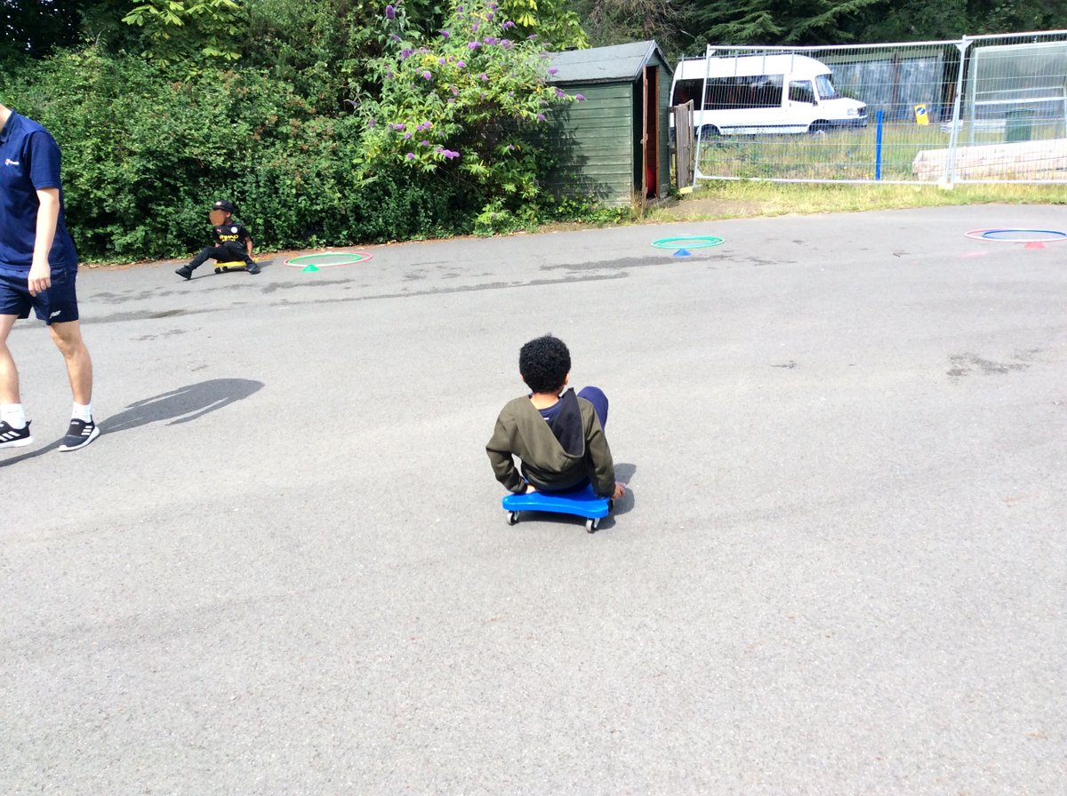 MinsterInfants's tweet photo. As we draw a close to this unprecedented academic year, our key worker children were still able to have a mini sports day. Thank you to @PEG_Bromley and our sports coach Sam. The children had a fantastic afternoon. https://t.co/EHfiHD90bI