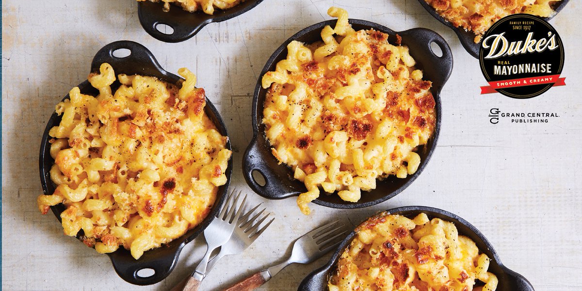 GrandCentralPub's tweet photo. Looking for a new side dish to add to your summer BBQ spread? This home-run Smoked Gouda, Cheddar, and Parmesan Mac ‘n’ Cheese dish will please the whole family—from little kids to kids at heart.

https://t.co/ZkHBbnOkgn

Now Available | #DukesMayCookbook | @ashleysfreeman https://t.co/wCLVWmEUXb