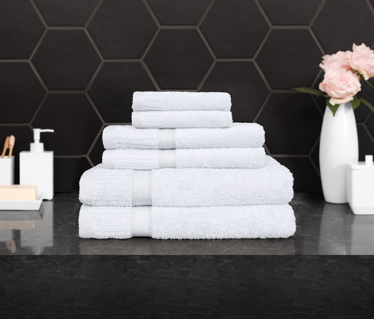 TurkishTowelCom's tweet photo. Single loop softness at its best. Shop our Lexi bath towels here: https://t.co/9KTuyZTpfX https://t.co/SF0uoowAnl