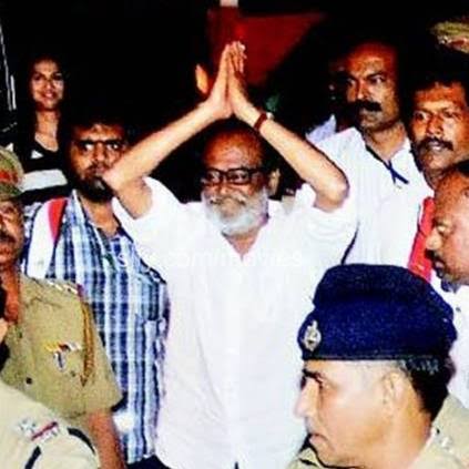 இதற்கு காரணம் அவளுக்கு Exam Fear, Teacher fear, Counselling அவசியம் என்று ரிப்போர்ட் தந்தனர். ஒரு வருடகாலம் வீட்டிலேயே தங்கினாள் அப்போது இந்தியா ஆடிய WC matches highlights, தலைவரின் படங்கள் மற்றும் தலைவரும் சிங்கப்பூரில் இருந்து வந்தது அவளுக்கு தெம்பு தந்தது.